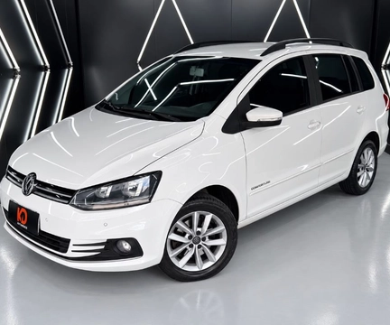 Volkswagen SpaceFox 2016 Branco — foto 1 de 2