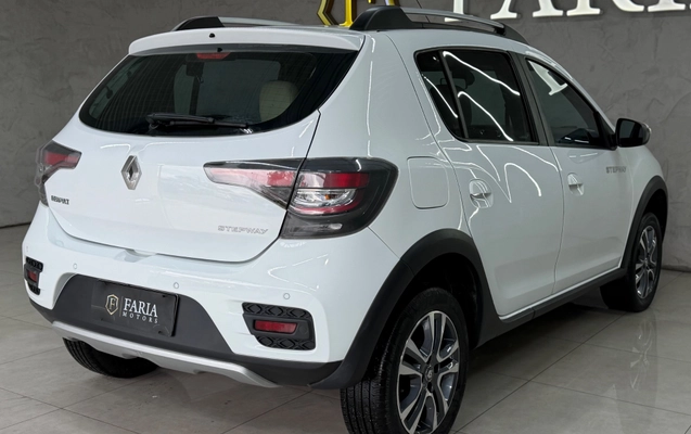 imagem-https://www.socarrao.com.br/sc-vehicle-images-prod/3914108/1789665699955-263aff1f-b184-4b5e-9218-fdf7881f858f.jpg