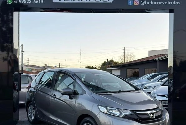 imagem-https://www.socarrao.com.br/sc-vehicle-images-prod/3914150/1789665889080-7743531_0_B_b78d8d582b.jpeg