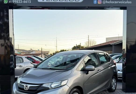 imagem-https://www.socarrao.com.br/sc-vehicle-images-prod/3914150/1789665889083-7743531_5_B_465fd2ba99.jpeg