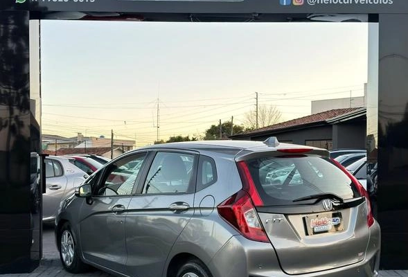 imagem-https://www.socarrao.com.br/sc-vehicle-images-prod/3914150/1789665889084-7743531_2_B_7b1d1d294d.jpeg