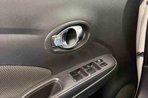 imagem-https://www.socarrao.com.br/sc-vehicle-images-prod/3914153/1789665897553-8483094_12_B_c5f3886c5a.jpeg