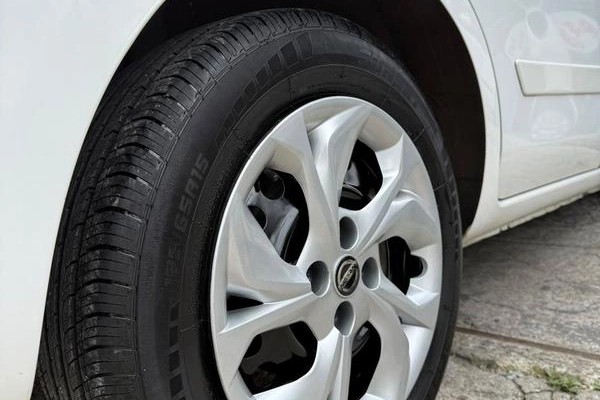 imagem-https://www.socarrao.com.br/sc-vehicle-images-prod/3914153/1789665897554-8483094_1_B_89dca71498.jpeg