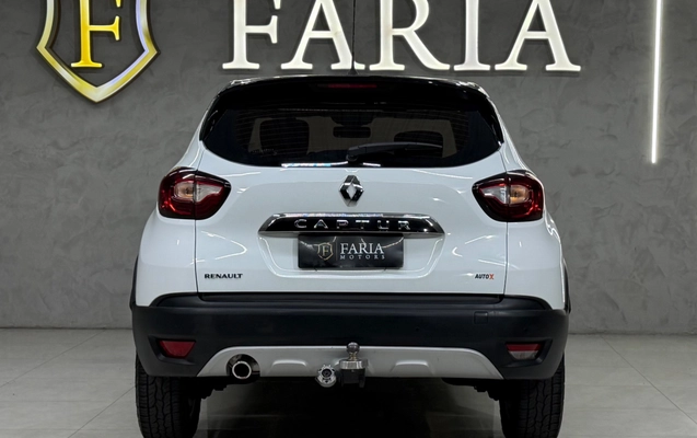 imagem-https://www.socarrao.com.br/sc-vehicle-images-prod/3914183/1789665993775-c6d5aa0a-4b32-4065-a982-b1310d8cd616.jpg