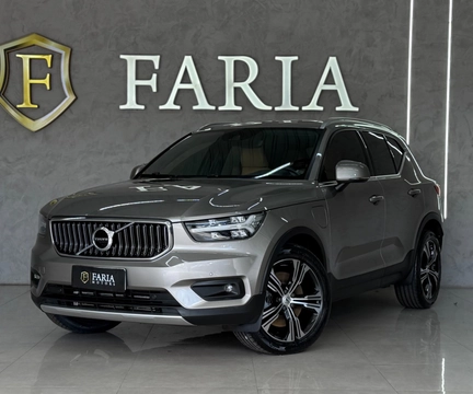 Volvo XC40 2022 Cinza — foto 1 de 3