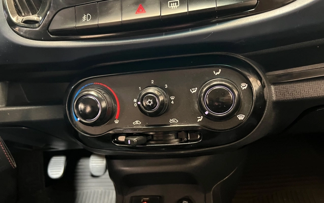 imagem-https://www.socarrao.com.br/sc-vehicle-images-prod/3914535/1789666651454-QH6oK0DBxTcfryD1cpdNZzyfdMUNhiyN.jpg