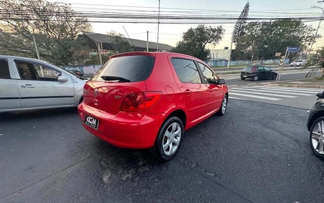 imagem-https://www.socarrao.com.br/sc-vehicle-images-prod/3914536/1789666655003-2_023553.jpg