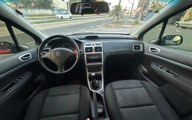 imagem-https://www.socarrao.com.br/sc-vehicle-images-prod/3914536/1789666655008-1_023555.jpg