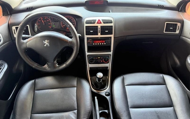 imagem-https://www.socarrao.com.br/sc-vehicle-images-prod/3914537/1789666664144-8305733_5_B_852bed00a9.jpeg
