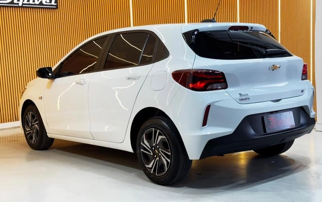 imagem-https://www.socarrao.com.br/sc-vehicle-images-prod/3914545/1789666763307-8447940_5_B_fa98f452f8.jpeg