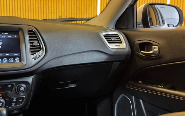 imagem-https://www.socarrao.com.br/sc-vehicle-images-prod/3914550/1789666812416-8482360_17_B_c43aedbfd6.jpeg