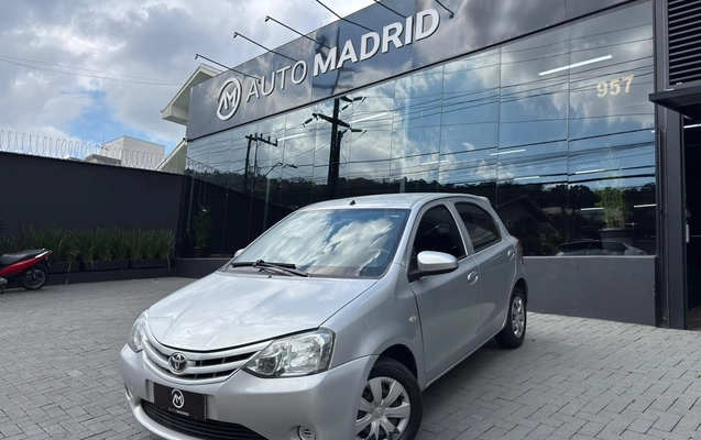 imagem-https://www.socarrao.com.br/sc-vehicle-images-prod/3914554/1789666855622-3b9a8492-771f-d690-82e0-3a23c29d758f.jpg