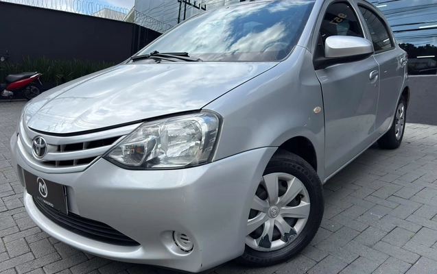 imagem-https://www.socarrao.com.br/sc-vehicle-images-prod/3914554/1789666855626-10607547-9d72-93f0-99e9-3a23c29d75ae.jpg