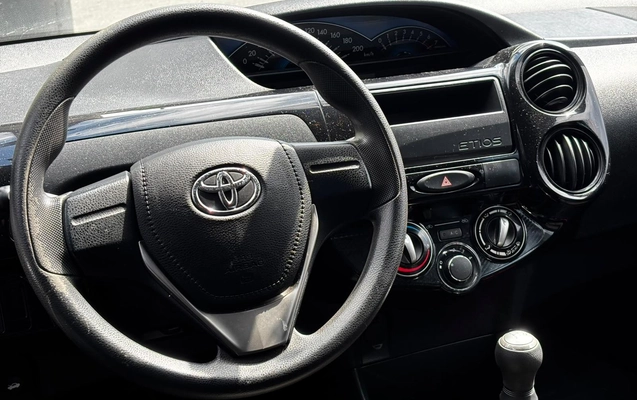 imagem-https://www.socarrao.com.br/sc-vehicle-images-prod/3914554/1789666855634-51a625ac-4ac4-ac0b-e651-3a23c29d75ae.jpg