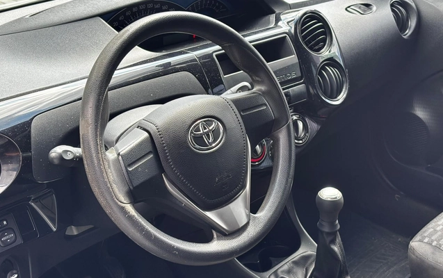 imagem-https://www.socarrao.com.br/sc-vehicle-images-prod/3914554/1789666855634-be99b51f-4ac9-2e46-eb66-3a23c29d75fc.jpg