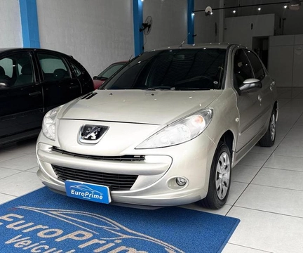 Peugeot 207 XR 1.4 Flex 8V 3p 2011 Prata — foto 1 de 3