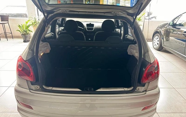 imagem-https://www.socarrao.com.br/sc-vehicle-images-prod/3914555/1789666860389-8392164_15_B_c07fe8737f.jpeg