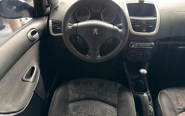 imagem-https://www.socarrao.com.br/sc-vehicle-images-prod/3914555/1789666860395-8392164_9_B_92aae0e400.jpeg