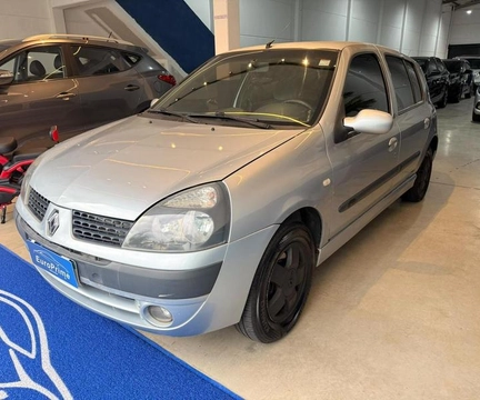 Renault Clio 2006 Prata — foto 1 de 3
