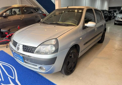 Renault Clio 2006 Prata — foto 1 de 3
