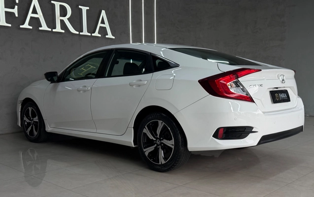 imagem-https://www.socarrao.com.br/sc-vehicle-images-prod/3914596/1789666965656-4da9c8c3-0c61-499a-bc2e-55fe3ccf36b6.jpg
