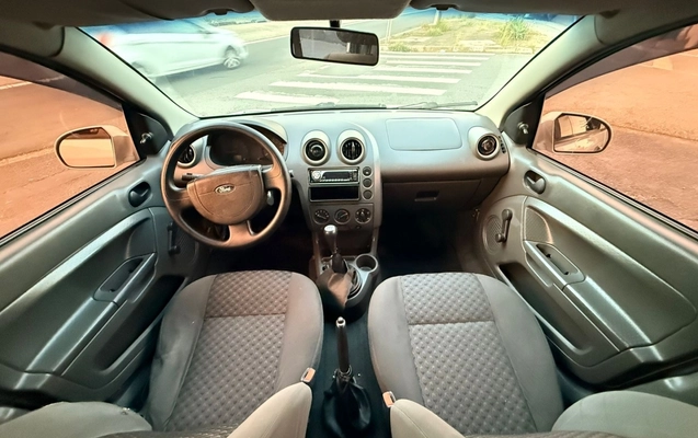 imagem-https://www.socarrao.com.br/sc-vehicle-images-prod/3914679/1789667054115-1_024323.jpg