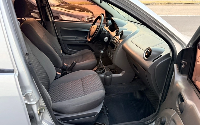imagem-https://www.socarrao.com.br/sc-vehicle-images-prod/3914679/1789667054118-1_024324.jpg