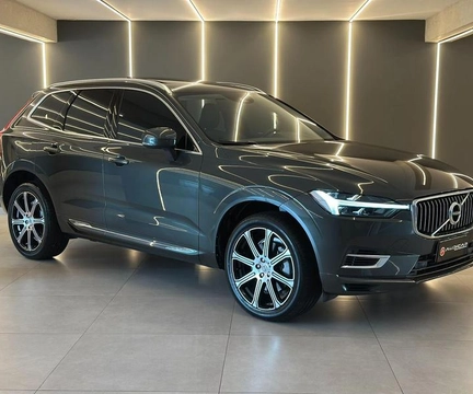 Volvo XC60 2021 Cinza — foto 1 de 3