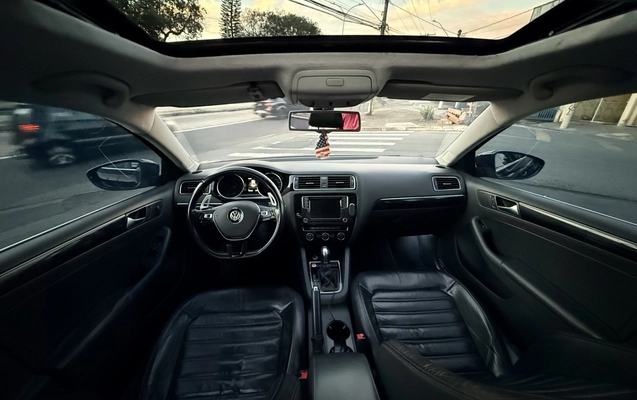 imagem-https://www.socarrao.com.br/sc-vehicle-images-prod/3914732/1789667114439-1_021100.jpg