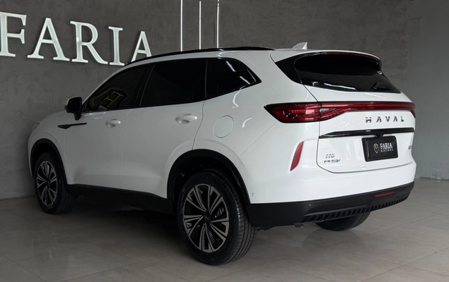 imagem-https://www.socarrao.com.br/sc-vehicle-images-prod/3914812/1789667261393-059a9650-cef2-49ce-8477-11678c0c5c7e.jpg