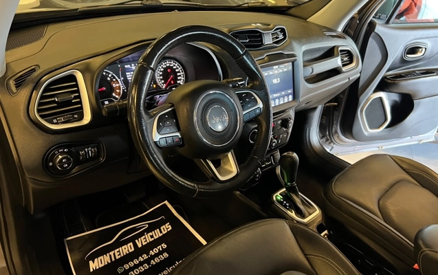 imagem-https://www.socarrao.com.br/sc-vehicle-images-prod/3914850/1789667318781-4_024739.jpg