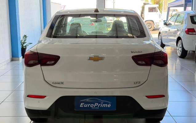 imagem-https://www.socarrao.com.br/sc-vehicle-images-prod/3914859/1789667346205-8044122_14_B_5c4292bb7f.jpeg