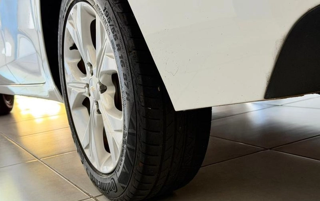 imagem-https://www.socarrao.com.br/sc-vehicle-images-prod/3914859/1789667346227-8044122_2_B_ea2c10f5f1.jpeg