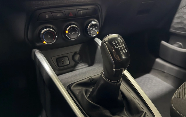 imagem-https://www.socarrao.com.br/sc-vehicle-images-prod/3914860/1789667347481-2e7b435a-bc92-46e1-9e70-1fa2e6757deb.jpg