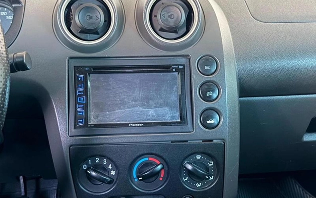 imagem-https://www.socarrao.com.br/sc-vehicle-images-prod/3914925/1789667486664-8119601_13_B_d6dd67b542.jpeg
