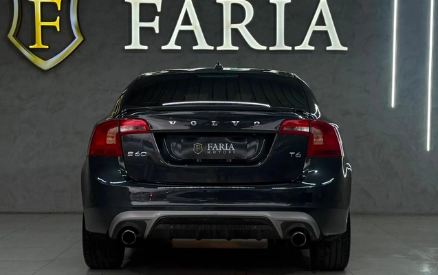 imagem-https://www.socarrao.com.br/sc-vehicle-images-prod/3914926/1789667489473-c44c5a31-767d-4e8b-ab39-ee2cbeae3df1.jpg