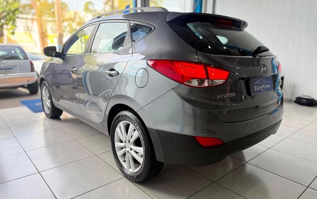 imagem-https://www.socarrao.com.br/sc-vehicle-images-prod/3914940/1789667518260-8116890_7_B_f6ede31ec6.jpeg