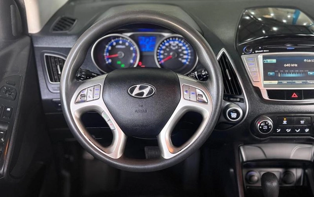 imagem-https://www.socarrao.com.br/sc-vehicle-images-prod/3914940/1789667518268-8116890_12_B_d1046b6e6c.jpeg