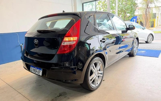 imagem-https://www.socarrao.com.br/sc-vehicle-images-prod/3914948/1789667533732-8236843_5_B_6d277a31ef.jpeg