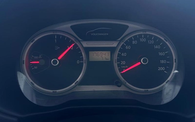 imagem-https://www.socarrao.com.br/sc-vehicle-images-prod/3914986/1789668796935-8443838_9_B_a77f8cf87c.jpeg