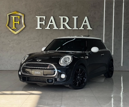 MINI COOPER S 1.6 Aut. 2015 Preto — foto 1 de 3
