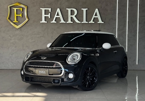 Mini COOPER S 1.6 Aut. 2015 Preto — foto 1 de 3