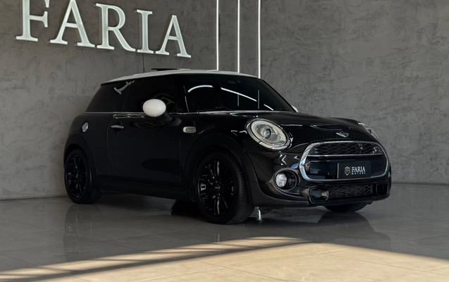 imagem-https://www.socarrao.com.br/sc-vehicle-images-prod/3914993/1789667749319-a1979d5c-317b-4ef7-a8e1-738d06a2c2ab.jpg