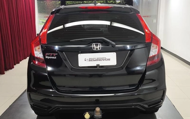 imagem-https://www.socarrao.com.br/sc-vehicle-images-prod/3915141/1789668048654-8486986_7_B_7f122a172d.jpeg