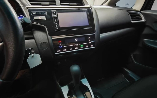 imagem-https://www.socarrao.com.br/sc-vehicle-images-prod/3915141/1789668048661-8486986_10_B_5c1062ac7a.jpeg