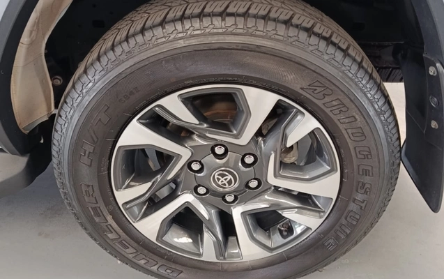 imagem-https://www.socarrao.com.br/sc-vehicle-images-prod/3915247/1789763686305-XTxqWqsizenE9slI8L9PetGyB0nCDeIA.jpg