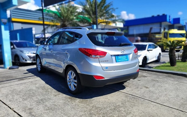 imagem-https://www.socarrao.com.br/sc-vehicle-images-prod/3915330/1789673669511-gb-06eda4d.jpeg
