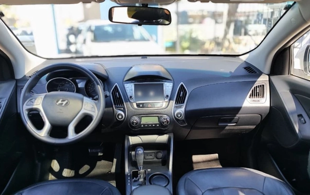 imagem-https://www.socarrao.com.br/sc-vehicle-images-prod/3915330/1789673669514-gb-344b39d.jpeg