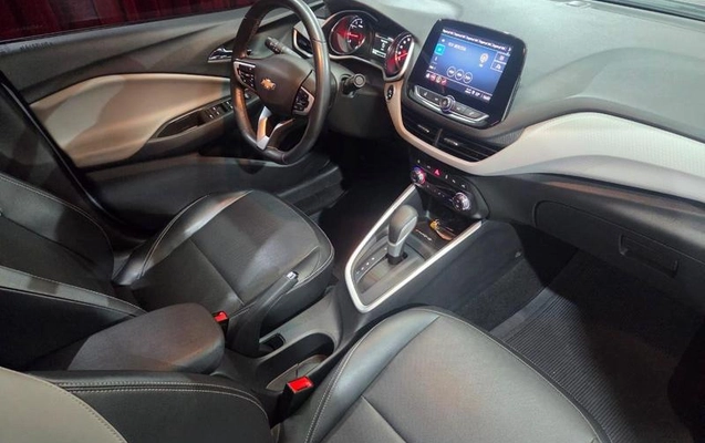imagem-https://www.socarrao.com.br/sc-vehicle-images-prod/3915367/1789668661863-8487080_7_B_06500f1738.jpeg