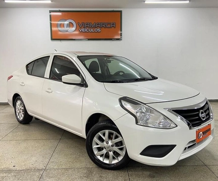 Nissan VERSA 2016 Branco — foto 1 de 3